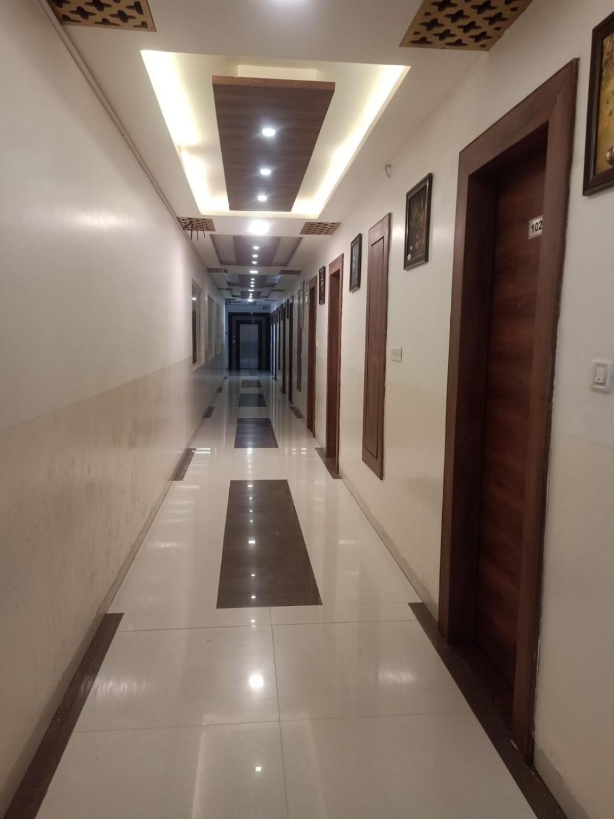 Ps Residency Hotel Shivpuri  Bagian luar foto