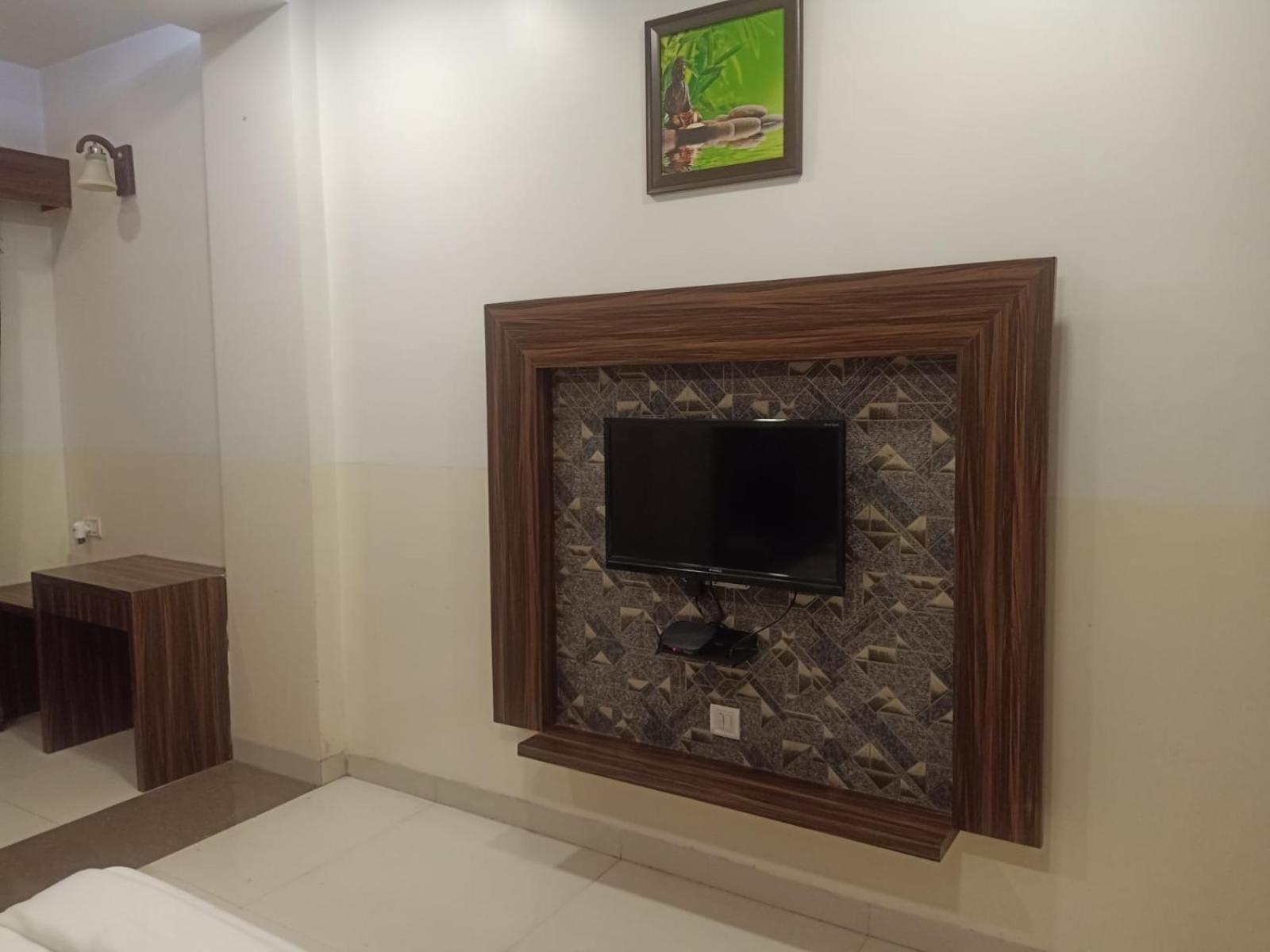 Ps Residency Hotel Shivpuri  Bagian luar foto